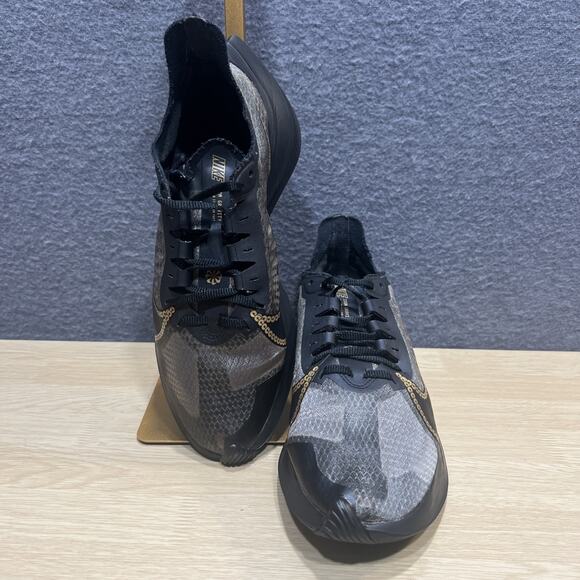 Nike Zoom Gravity GD Metallic Gold Running Sneakers Womens Size 7 - Picture 2 of 11